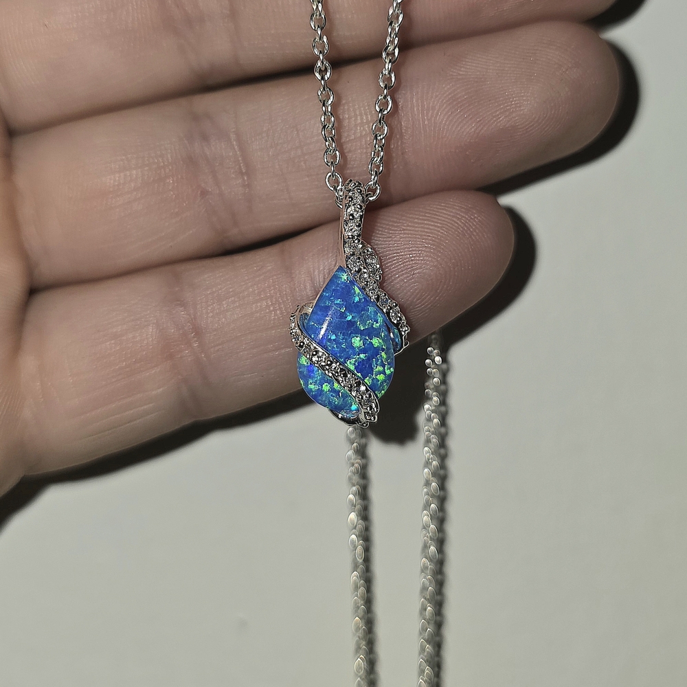 Montana Silversmiths River Lights Twin Paths Necklace